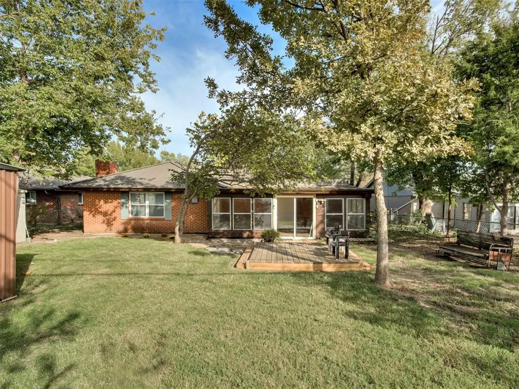 Photo 41 — 209 S Bristow Ave, Moore, OK 73160