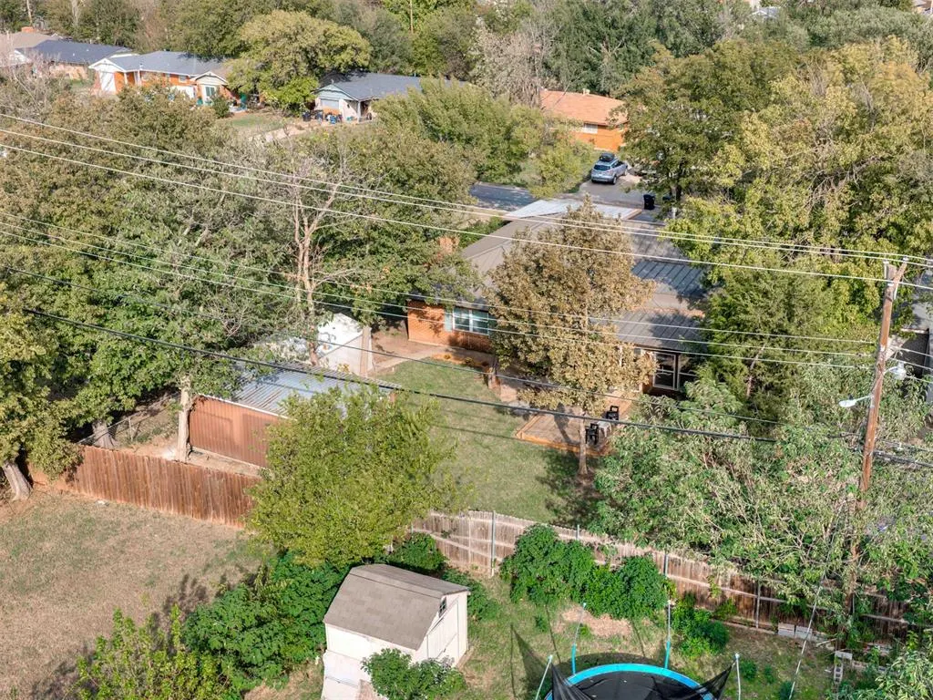 Photo 44 — 209 S Bristow Ave, Moore, OK 73160