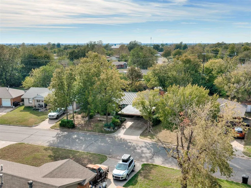 Photo 45 — 209 S Bristow Ave, Moore, OK 73160