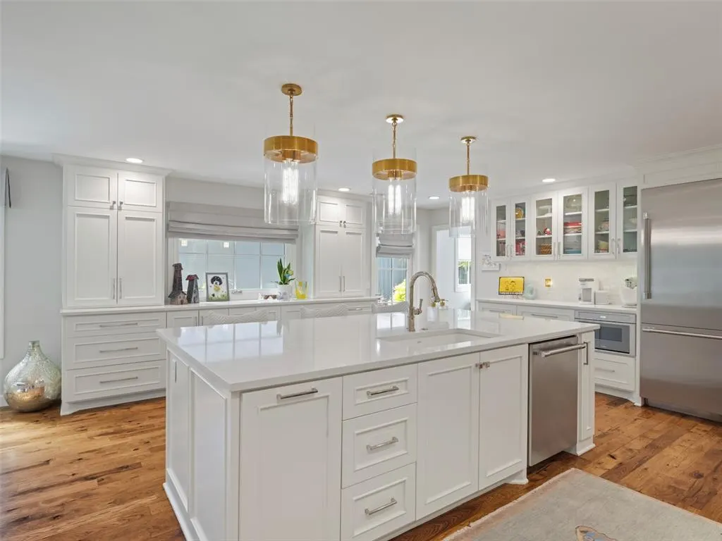 Photo 9 — 1608 Westminster Place, Nichols Hills, OK 73120