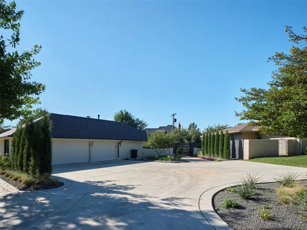 Photo 27 — 1608 Westminster Place, Nichols Hills, OK 73120