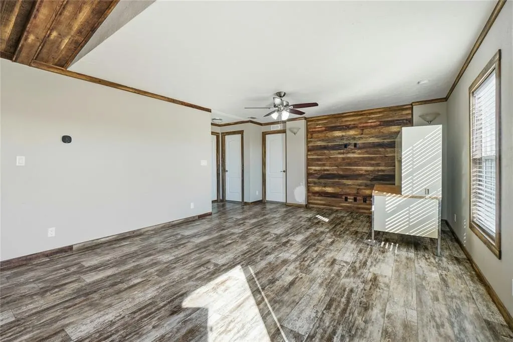 Photo 9 — 17620 County Road NS 213 Road, Tipton, OK 73570
