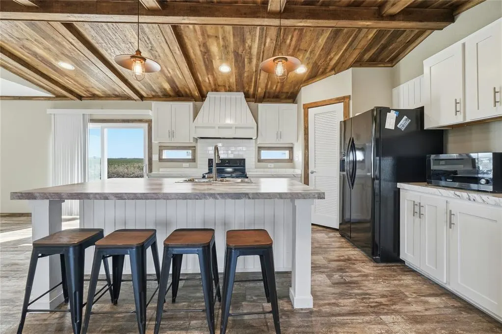 Photo 14 — 17620 County Road NS 213 Road, Tipton, OK 73570