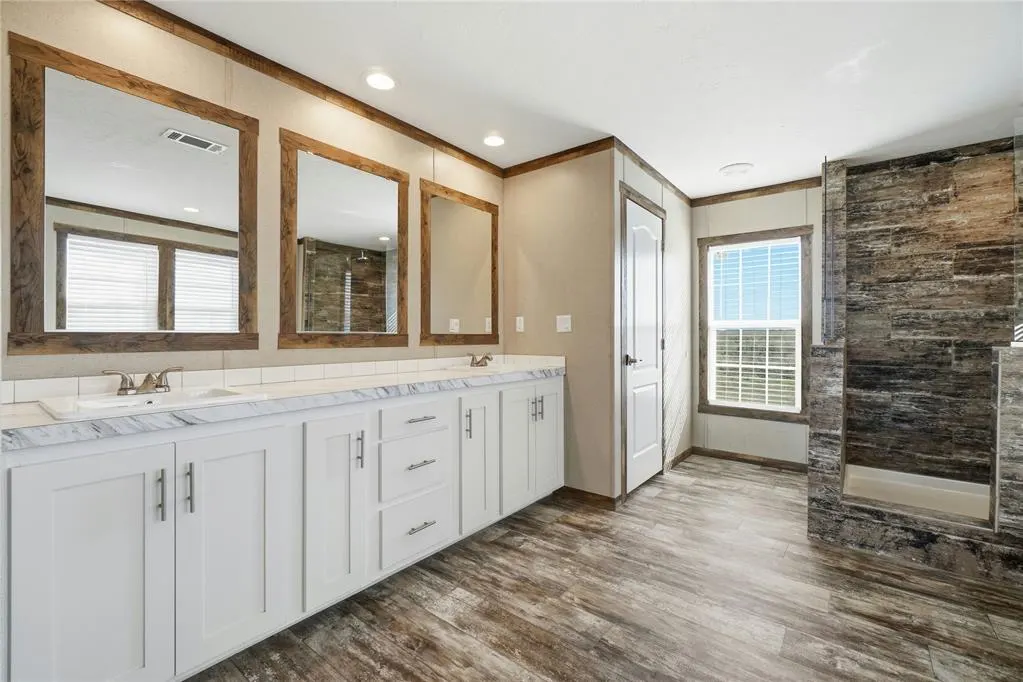 Photo 27 — 17620 County Road NS 213 Road, Tipton, OK 73570