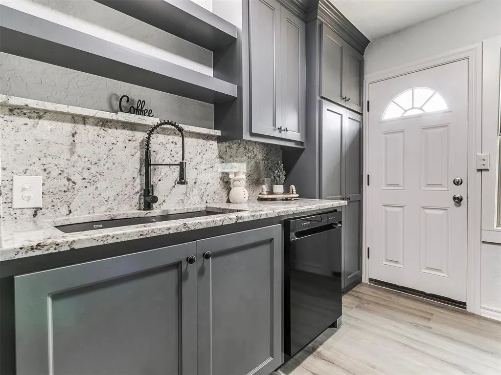 Photo 9 — 715 W Wisconsin Avenue, Chickasha, OK 73018
