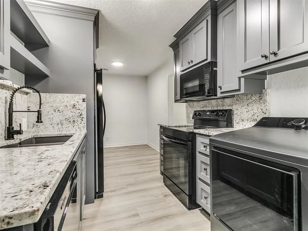 Photo 13 — 715 W Wisconsin Avenue, Chickasha, OK 73018