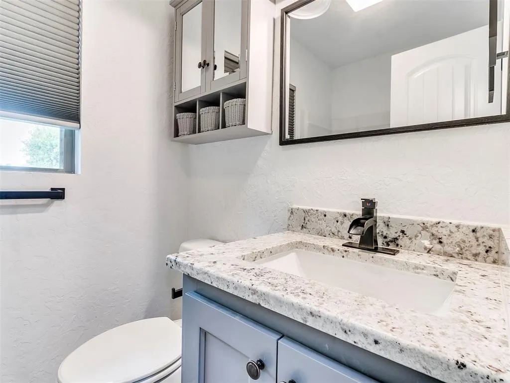 Photo 18 — 715 W Wisconsin Avenue, Chickasha, OK 73018