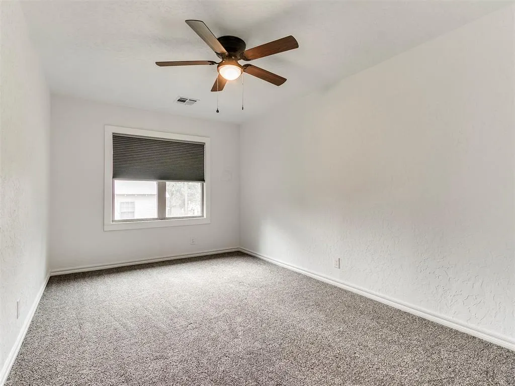 Photo 19 — 715 W Wisconsin Avenue, Chickasha, OK 73018