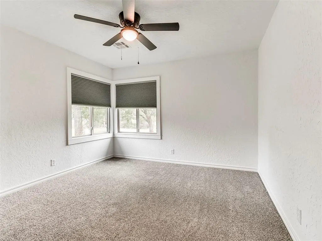 Photo 22 — 715 W Wisconsin Avenue, Chickasha, OK 73018