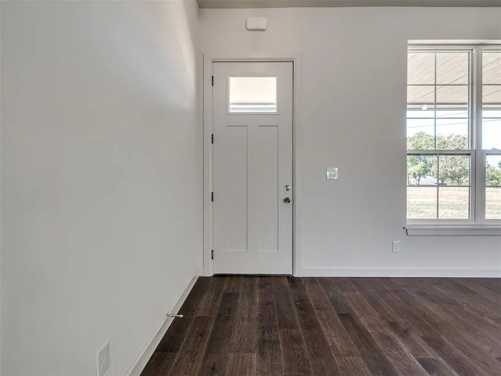 Photo 8 — 817 SW 16th Street, Newcastle, OK 73065