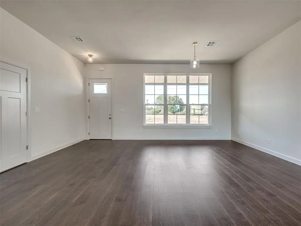 Photo 10 — 817 SW 16th Street, Newcastle, OK 73065