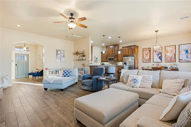 Photo 7 — 14108 Georgian Way, Yukon, OK 73099