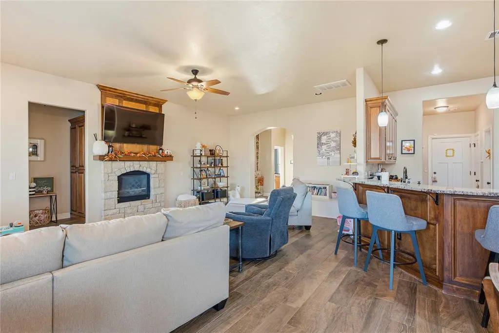 Photo 10 — 14108 Georgian Way, Yukon, OK 73099