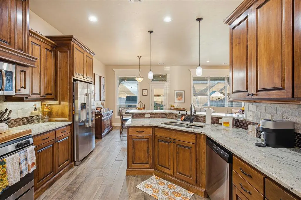 Photo 11 — 14108 Georgian Way, Yukon, OK 73099
