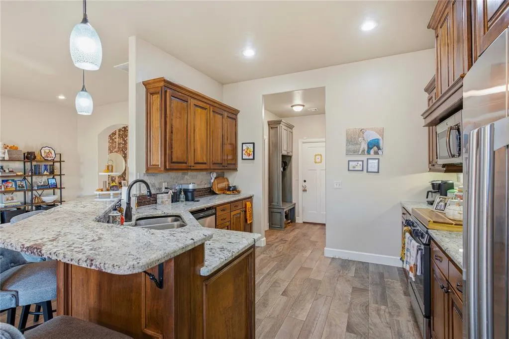 Photo 12 — 14108 Georgian Way, Yukon, OK 73099