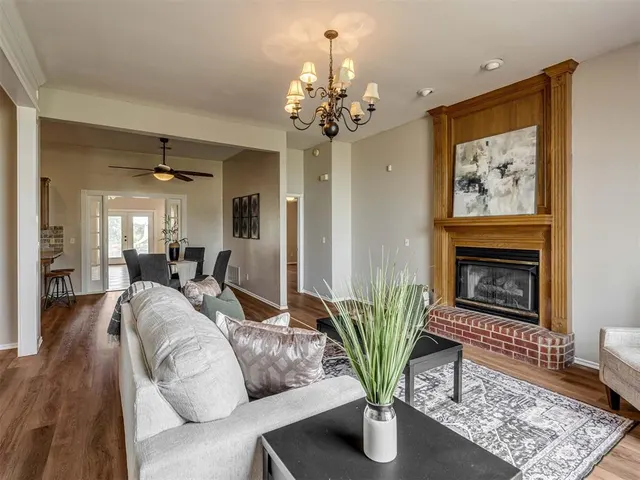 Photo 7 — 1085 Pioneer Road, Tuttle, OK 73089
