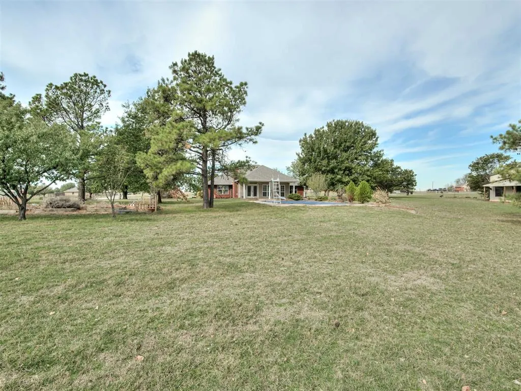 Photo 28 — 1085 Pioneer Road, Tuttle, OK 73089