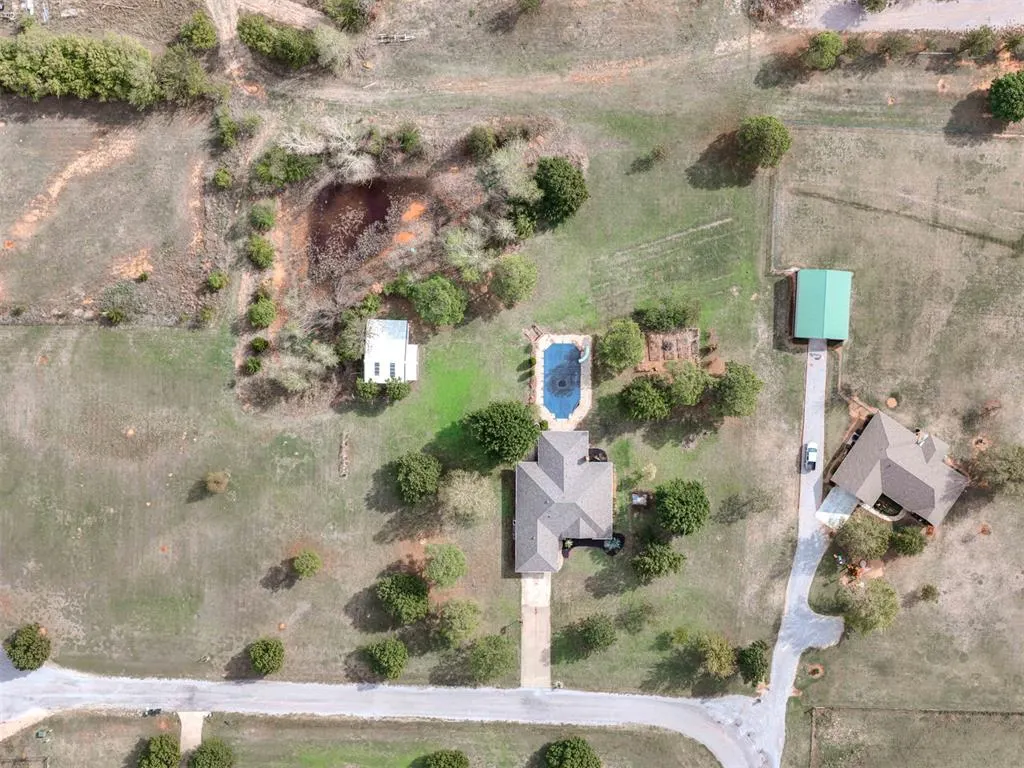Photo 33 — 1085 Pioneer Road, Tuttle, OK 73089