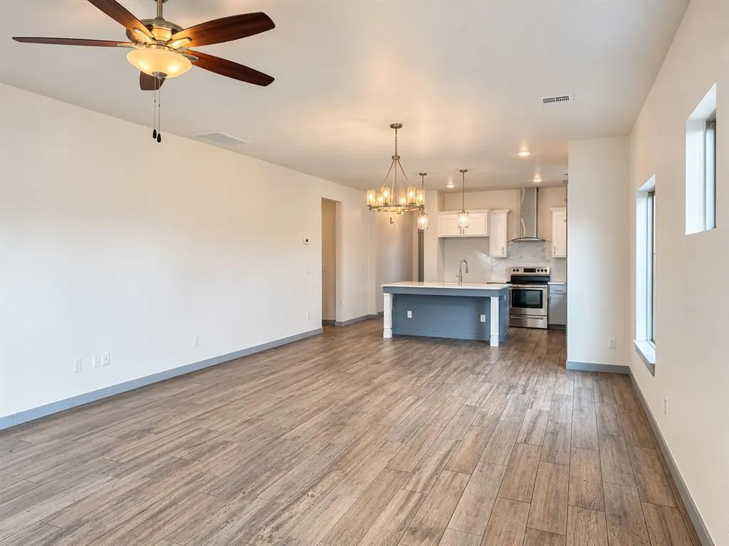 Photo 4 — 200 E 6th Street, Arcadia, OK 73007