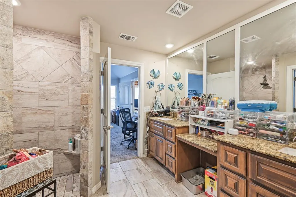 Photo 6 — 18816 Autumn Grove Drive, Edmond, OK 73012