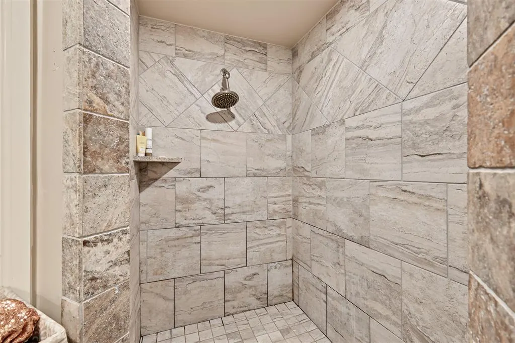 Photo 7 — 18816 Autumn Grove Drive, Edmond, OK 73012
