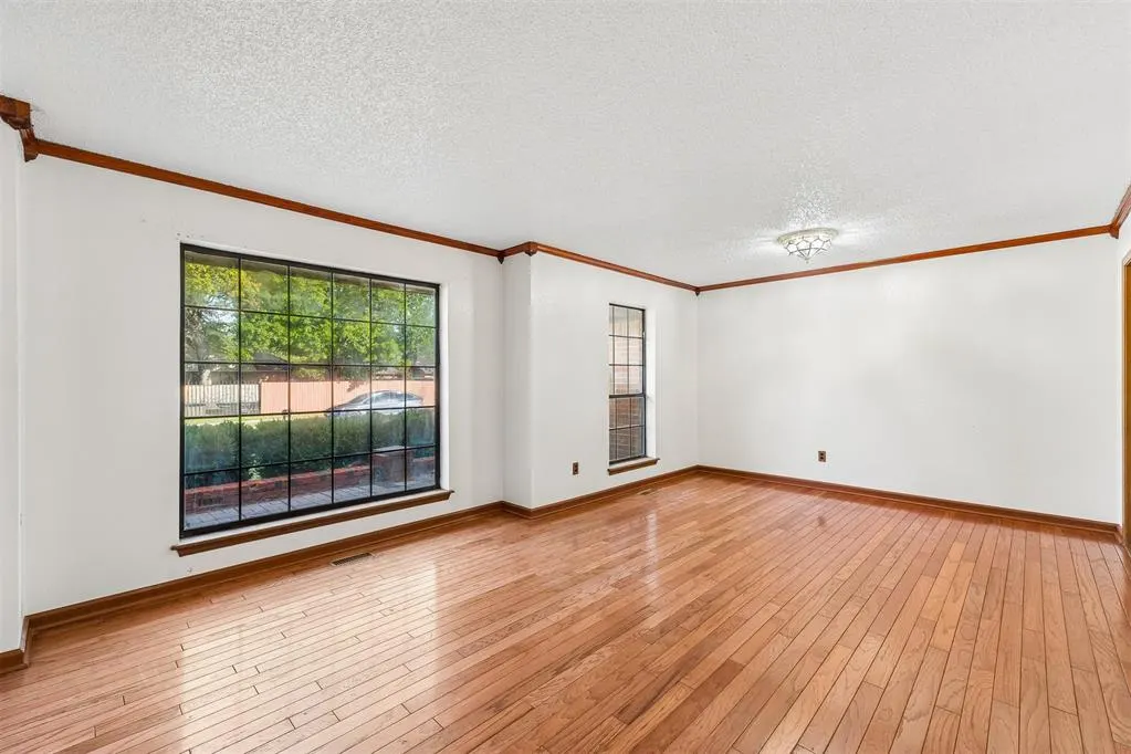 Photo 8 — 10417 Falcon Place, Oklahoma City, OK 73162