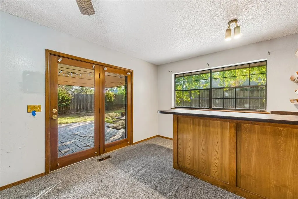 Photo 16 — 10417 Falcon Place, Oklahoma City, OK 73162
