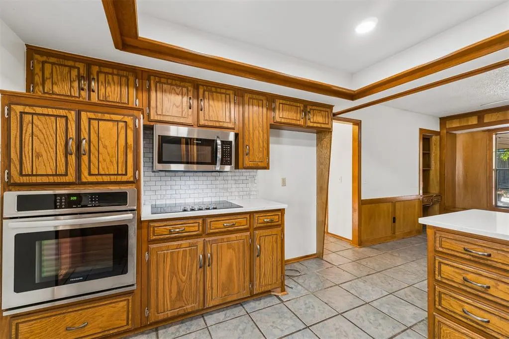 Photo 21 — 10417 Falcon Place, Oklahoma City, OK 73162