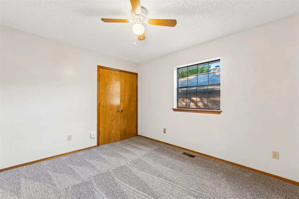 Photo 32 — 10417 Falcon Place, Oklahoma City, OK 73162