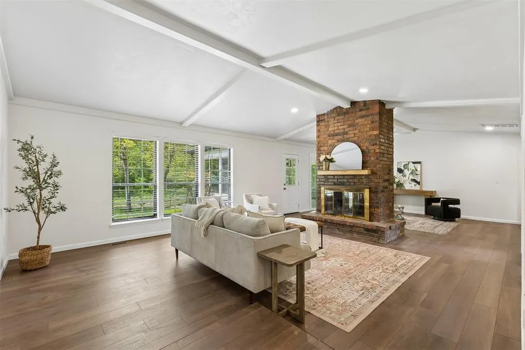 Photo 9 — 10331 Black Oaks Drive, Oklahoma City, OK 73165