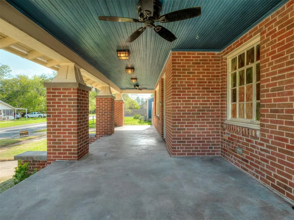 Photo 7 — 430 E Comanche Street, Norman, OK 73071