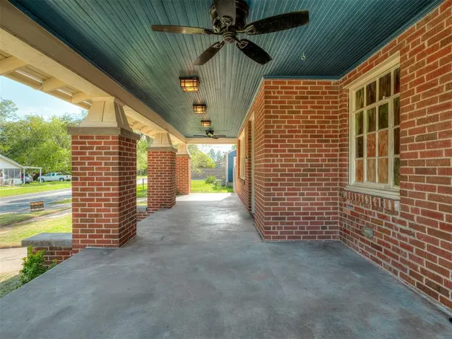 Photo 7 — 430 E Comanche Street, Norman, OK 73071