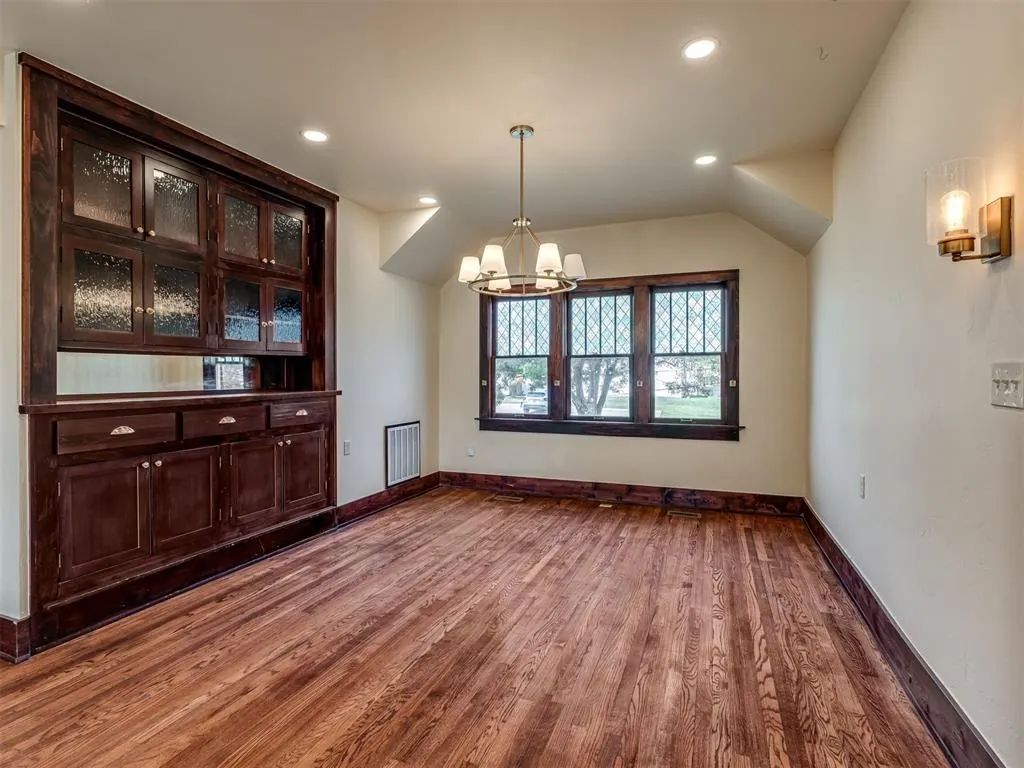 Photo 13 — 430 E Comanche Street, Norman, OK 73071