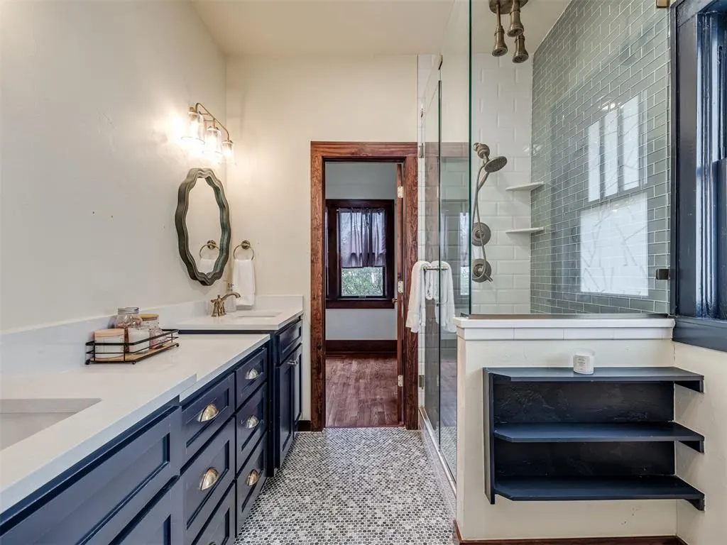 Photo 18 — 430 E Comanche Street, Norman, OK 73071