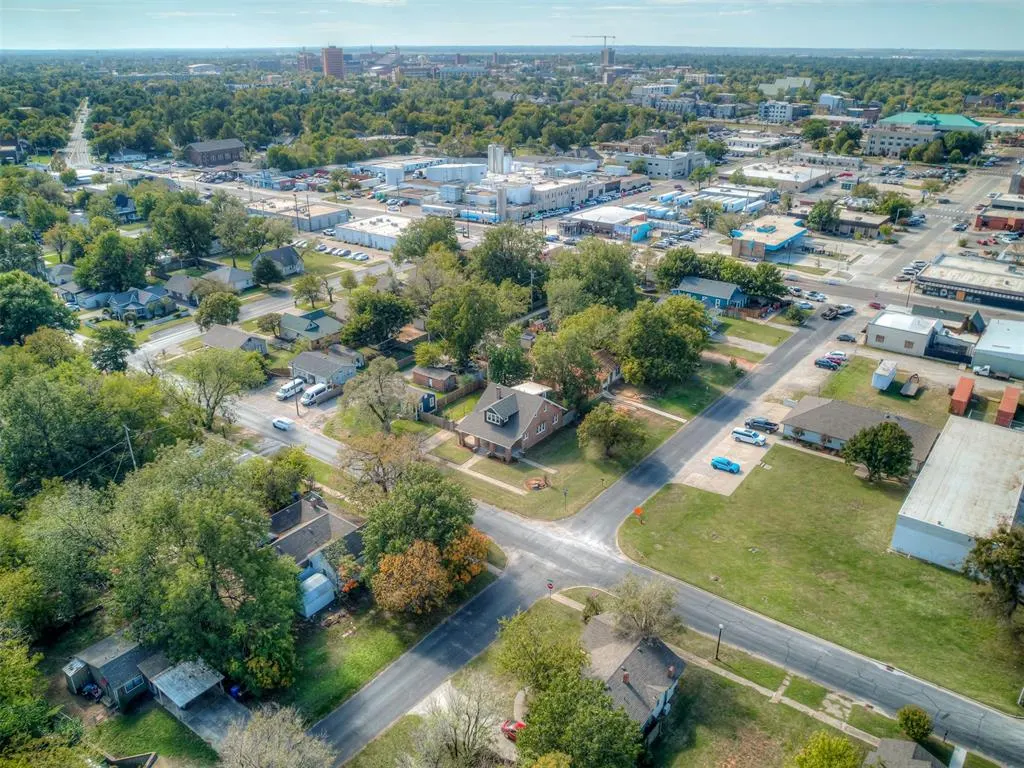 Photo 43 — 430 E Comanche Street, Norman, OK 73071