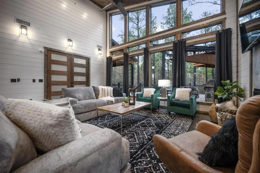 Photo 9 — 742 Scrub Oak Trail, Broken Bow, OK 74728