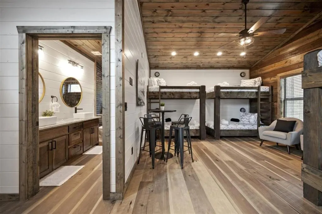 Photo 13 — 742 Scrub Oak Trail, Broken Bow, OK 74728