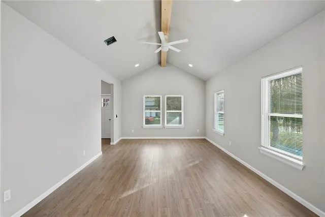 Photo 7 — 1425 NE 9th Street, Oklahoma City, OK 73117