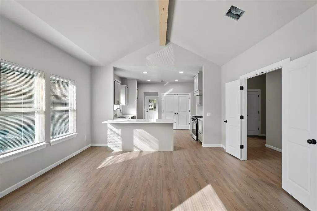 Photo 9 — 1425 NE 9th Street, Oklahoma City, OK 73117