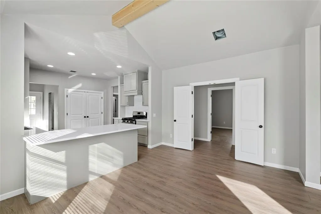 Photo 10 — 1425 NE 9th Street, Oklahoma City, OK 73117