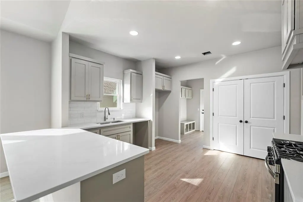 Photo 11 — 1425 NE 9th Street, Oklahoma City, OK 73117