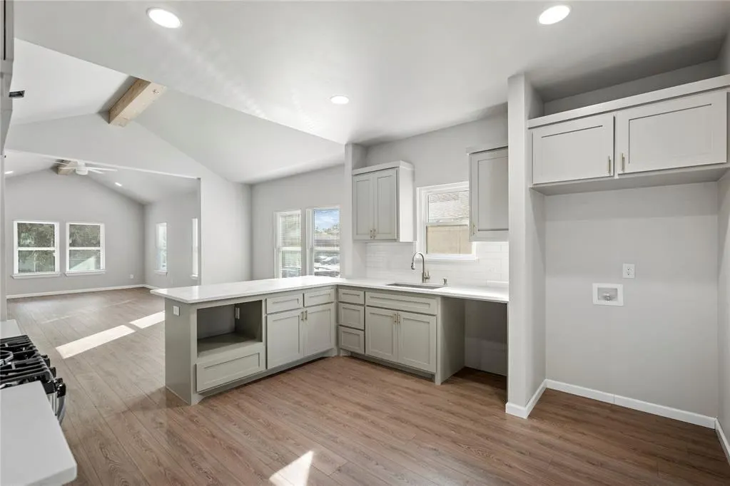 Photo 12 — 1425 NE 9th Street, Oklahoma City, OK 73117