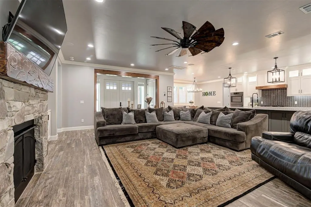 Photo 9 — 15540 Valley Drive, Piedmont, OK 73078