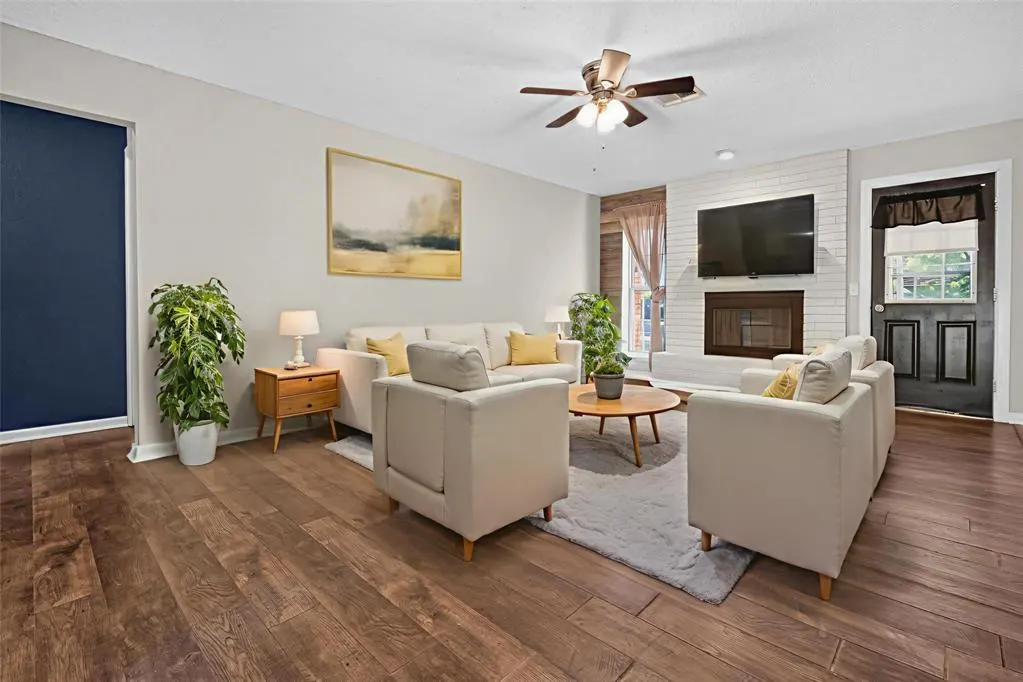 Photo 4 — 20390 Crooked Oak Drive, Harrah, OK 73045