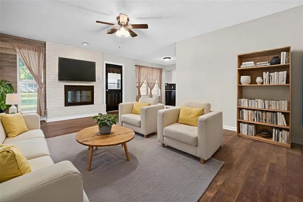 Photo 6 — 20390 Crooked Oak Drive, Harrah, OK 73045
