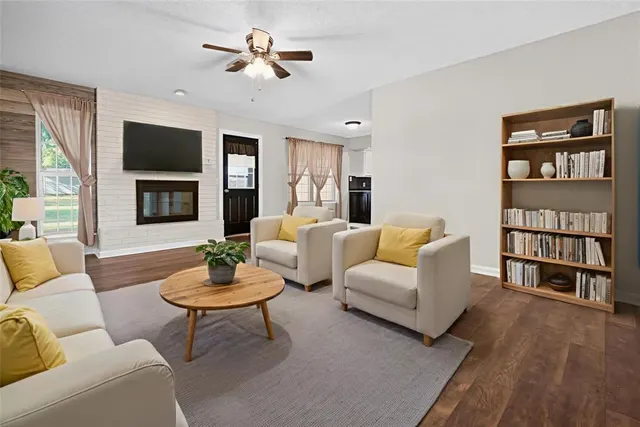 Photo 6 — 20390 Crooked Oak Drive, Harrah, OK 73045