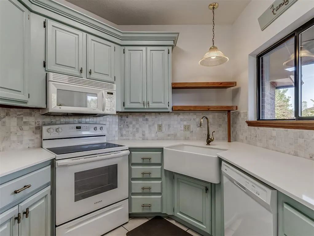 Photo 3 — 13225 Springcreek Drive, Oklahoma City, OK 73170