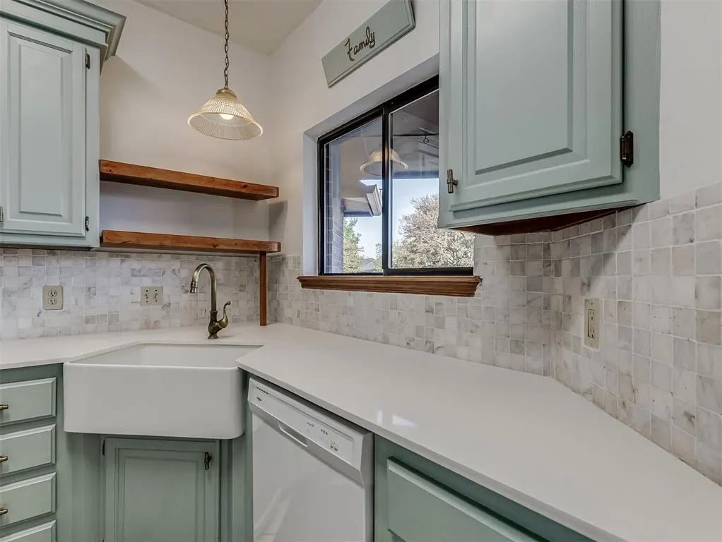 Photo 19 — 13225 Springcreek Drive, Oklahoma City, OK 73170