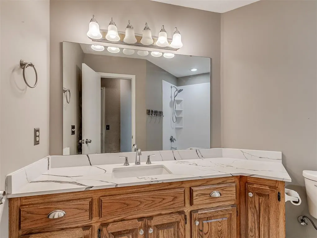 Photo 33 — 13225 Springcreek Drive, Oklahoma City, OK 73170