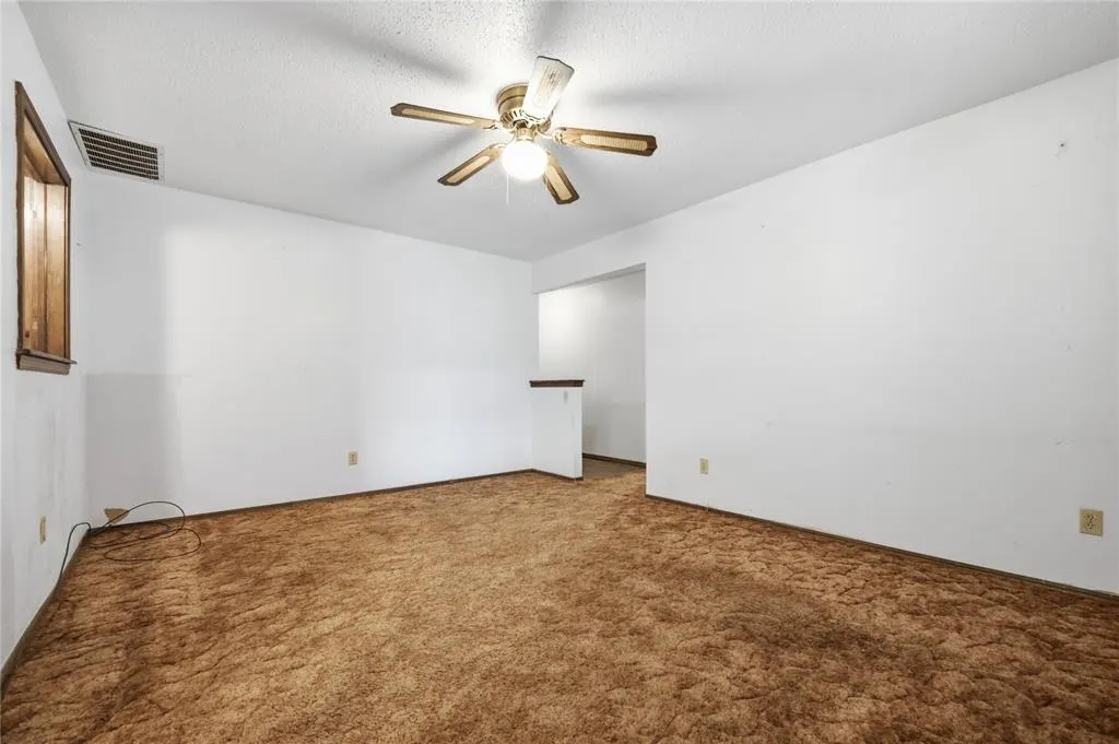 Photo 4 — 2404 SE 51st Street, Oklahoma City, OK 73129